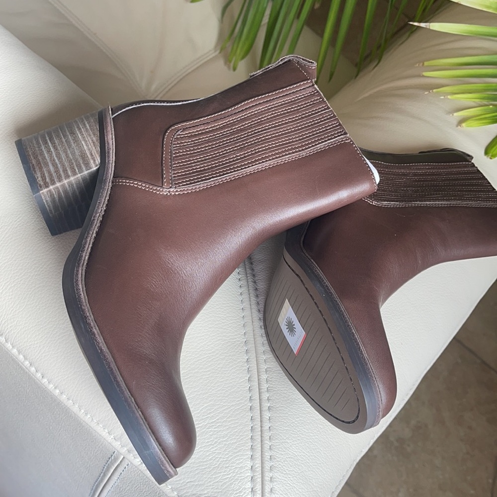 UGG W Camden beautiful brown/chocolate color 🥾 - Picture 2 of 12
